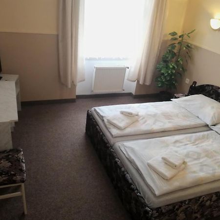 Hotel Wertheim Прага Екстер'єр фото
