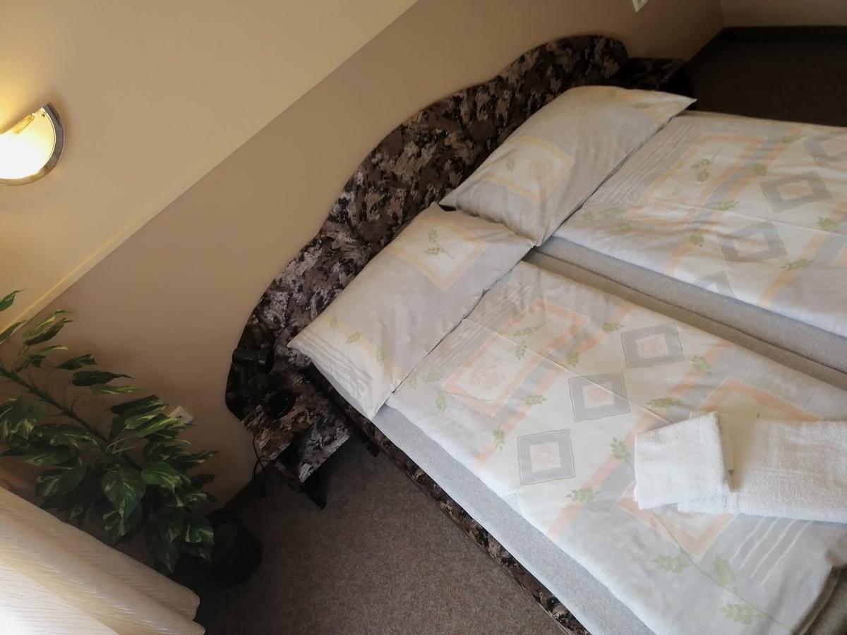 Hotel Wertheim Прага Екстер'єр фото