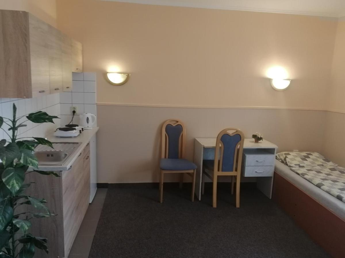 Hotel Wertheim Прага Екстер'єр фото